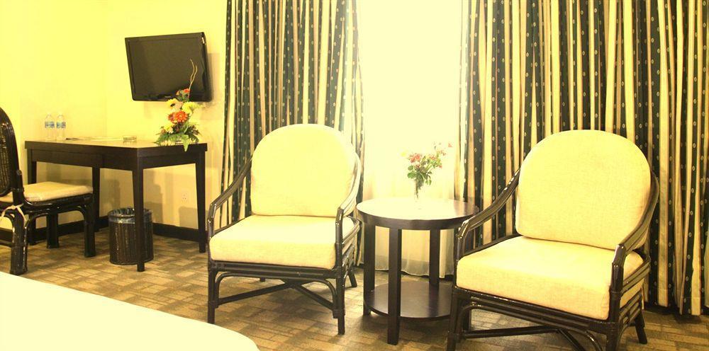 Oyo 89693 Perkasa Hotel Keningau Near Hospital Keningau Экстерьер фото